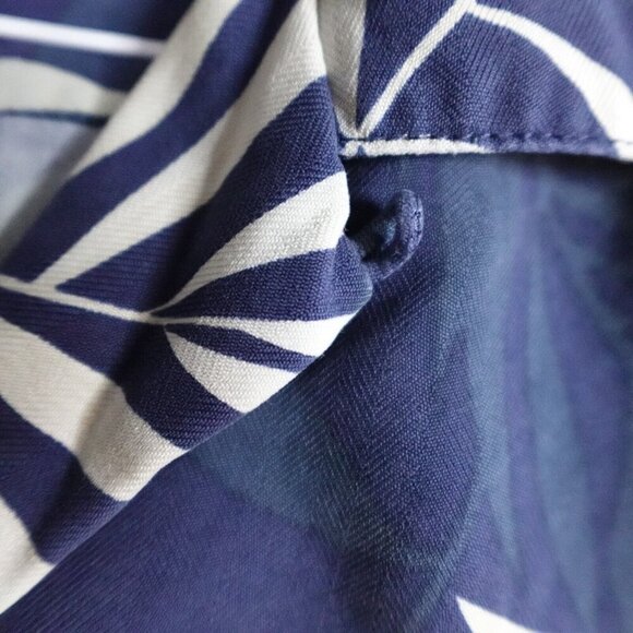 Hilo Hattie Shirt Large Blue Short Sleeve Silk Loop Collar Floral - Picture 4 of 7